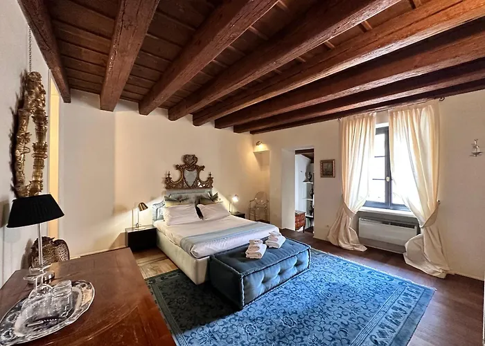 Truly Verona - Delle Erbe Suites